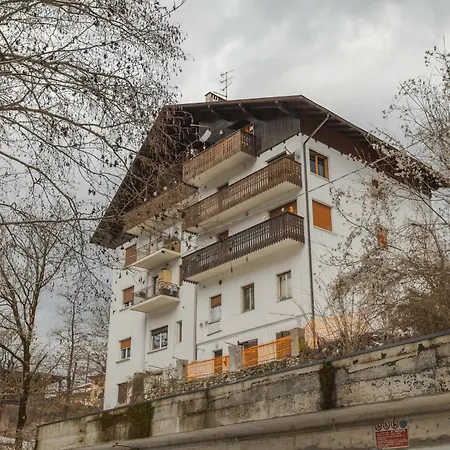 Apartment E-motion Alpe Adria Apartment, Garage And Ev Charging Tarvisio